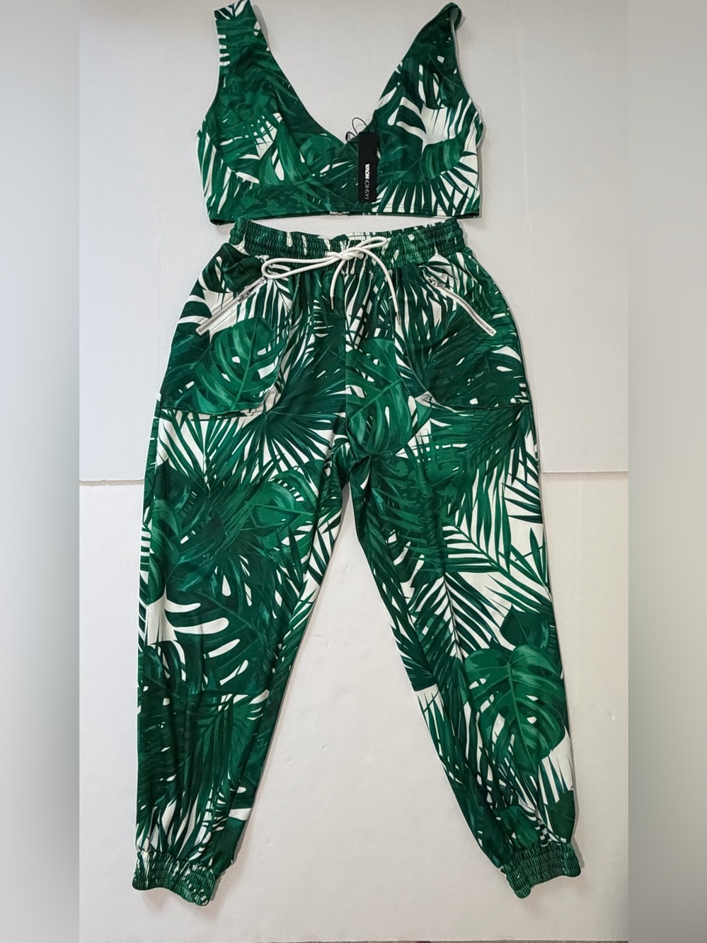 Fashion Nova NWT Tropical Leaf Crop Top Joggers Set 1X Green Palm Print 2PC